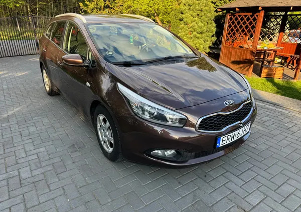 kia ceed łódzkie Kia Ceed cena 28900 przebieg: 212000, rok produkcji 2013 z Wyśmierzyce